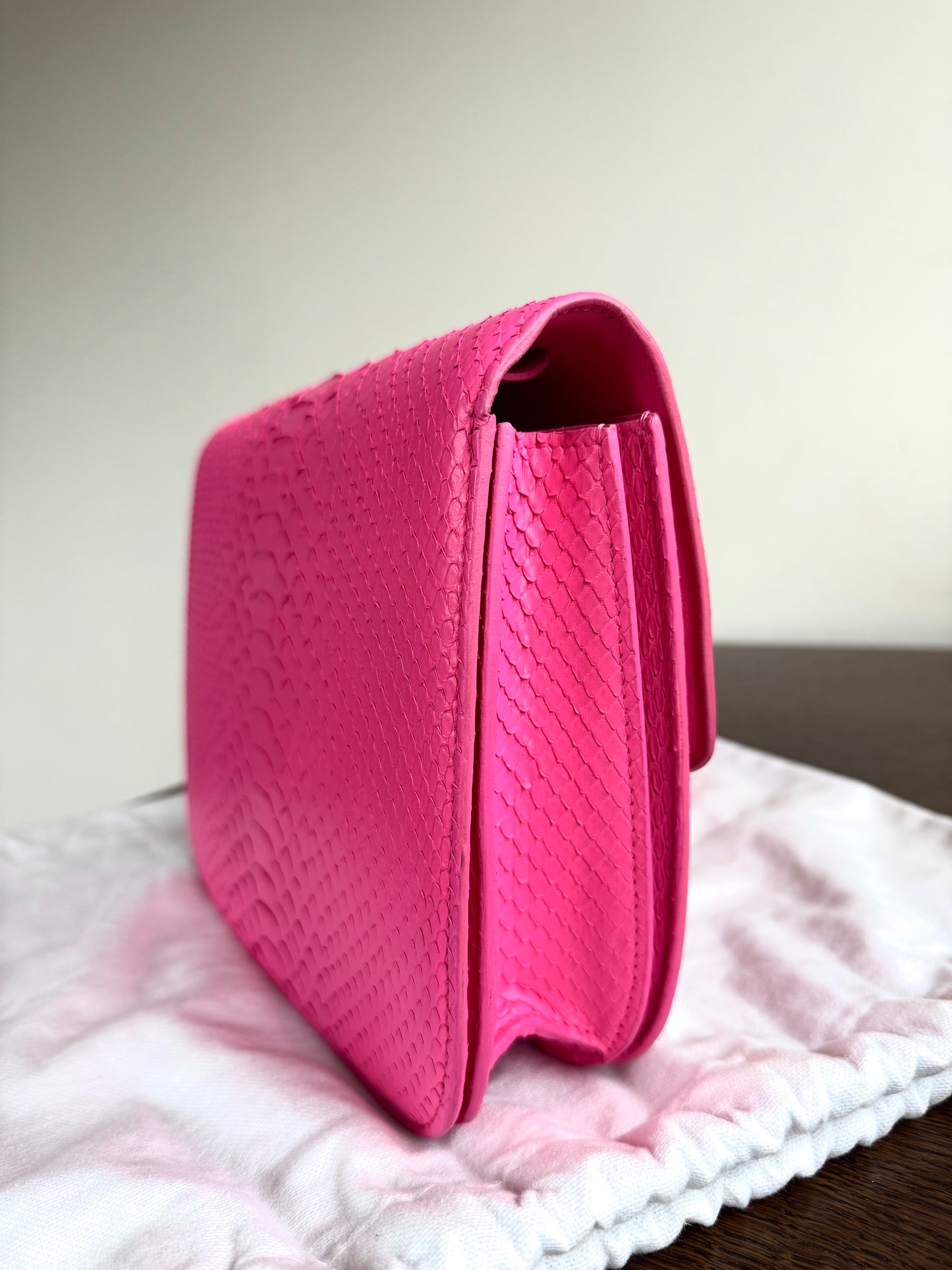 Pre-owned Céline Classic Box Medium Pink Python Bag