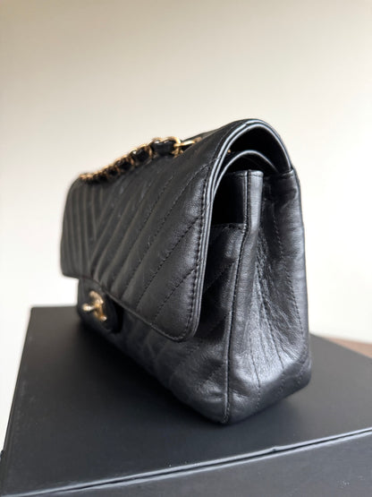 Pre-owned Chanel Timeless Classic Medium V-stitch Black Calfskin Flap Bag