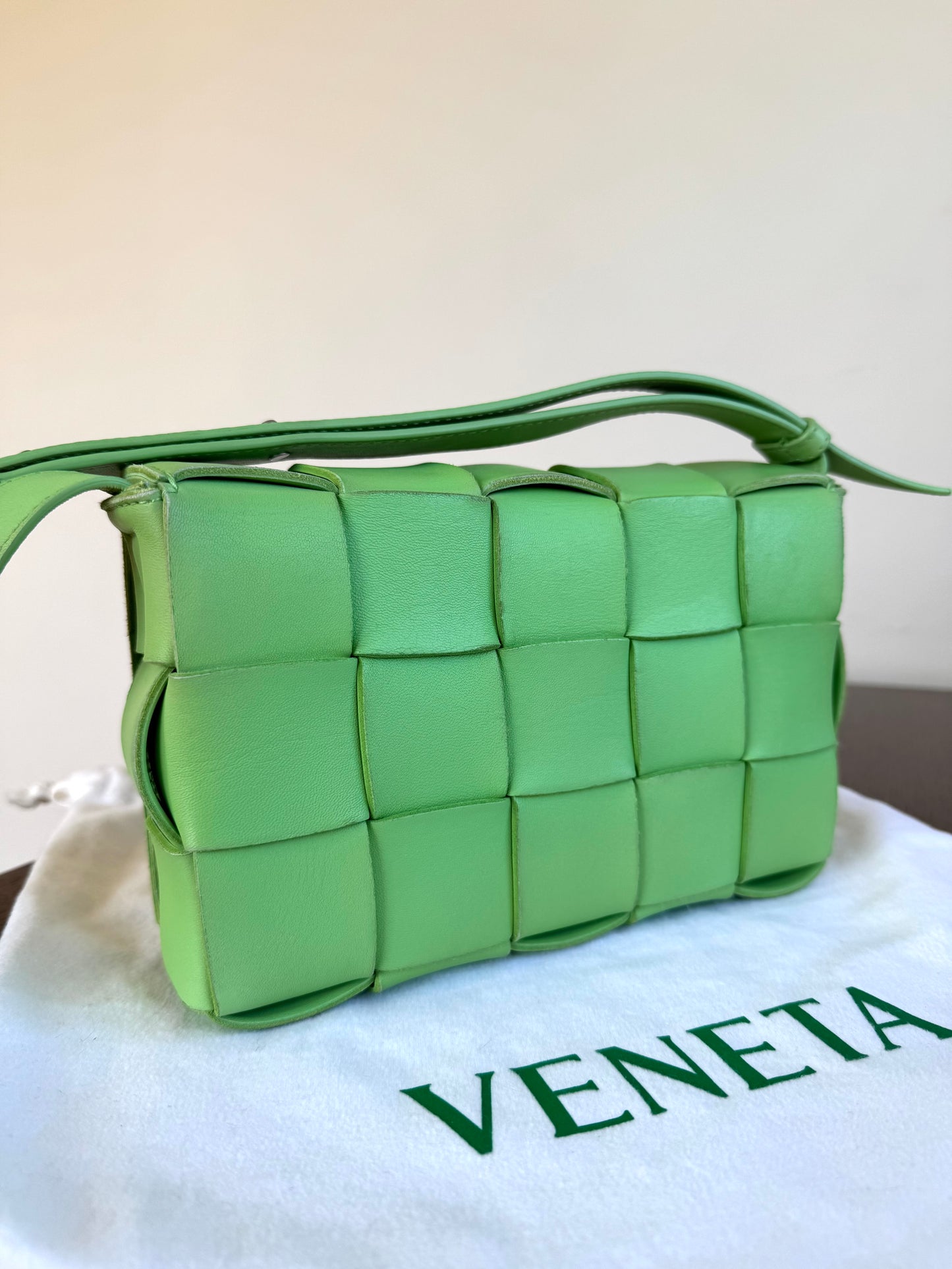 Pre-owned Bottega Veneta Cassette Green Lambskin Flap Bag