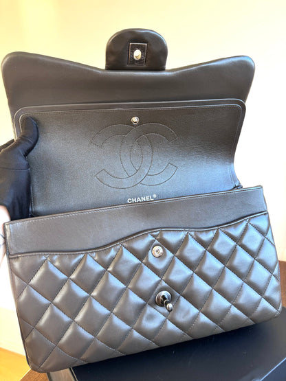 Pre-owned Chanel Timeless Classic Jumbo Tricolor Leather Flap Bag
