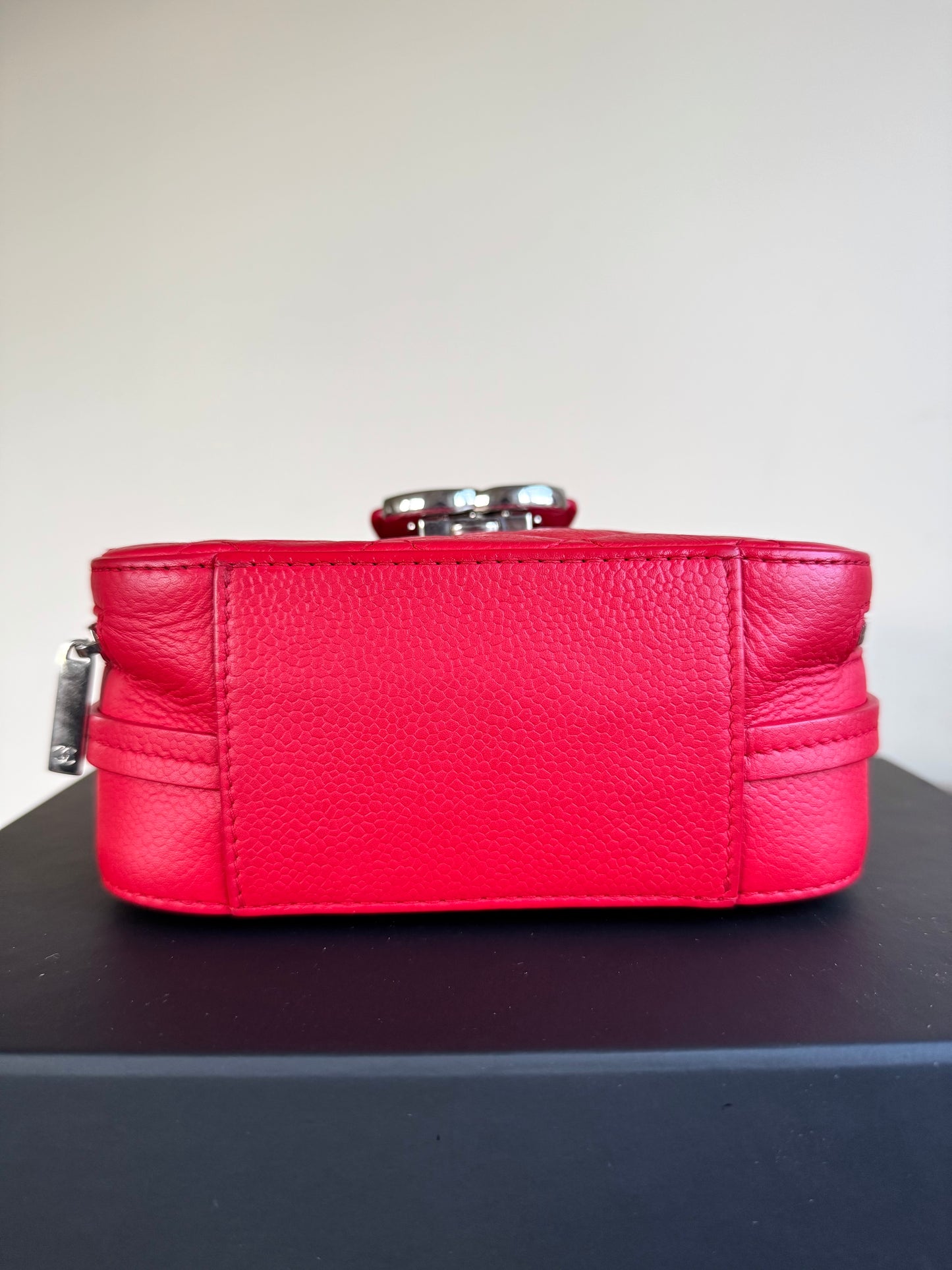Pre-owned Chanel CC Box Mini Red Leather Camera Bag