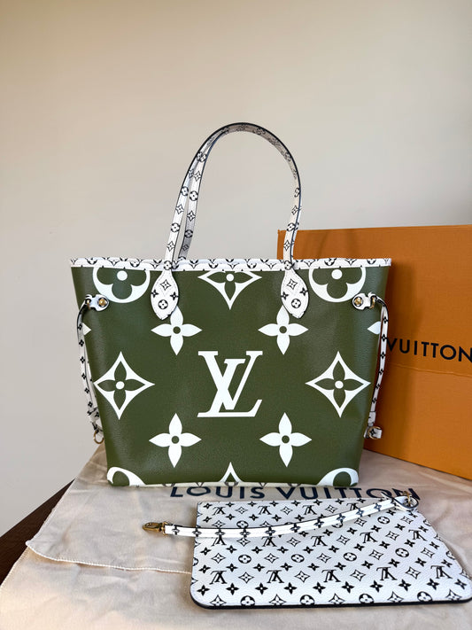 Pre-owned Louis Vuitton Neverfull MM Monogram Giant Kaki Tote Bag