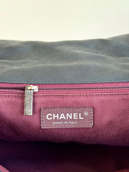 Pre-owned Chanel In The Mix Medium Dark Green Iridescent Leather Flap Bag