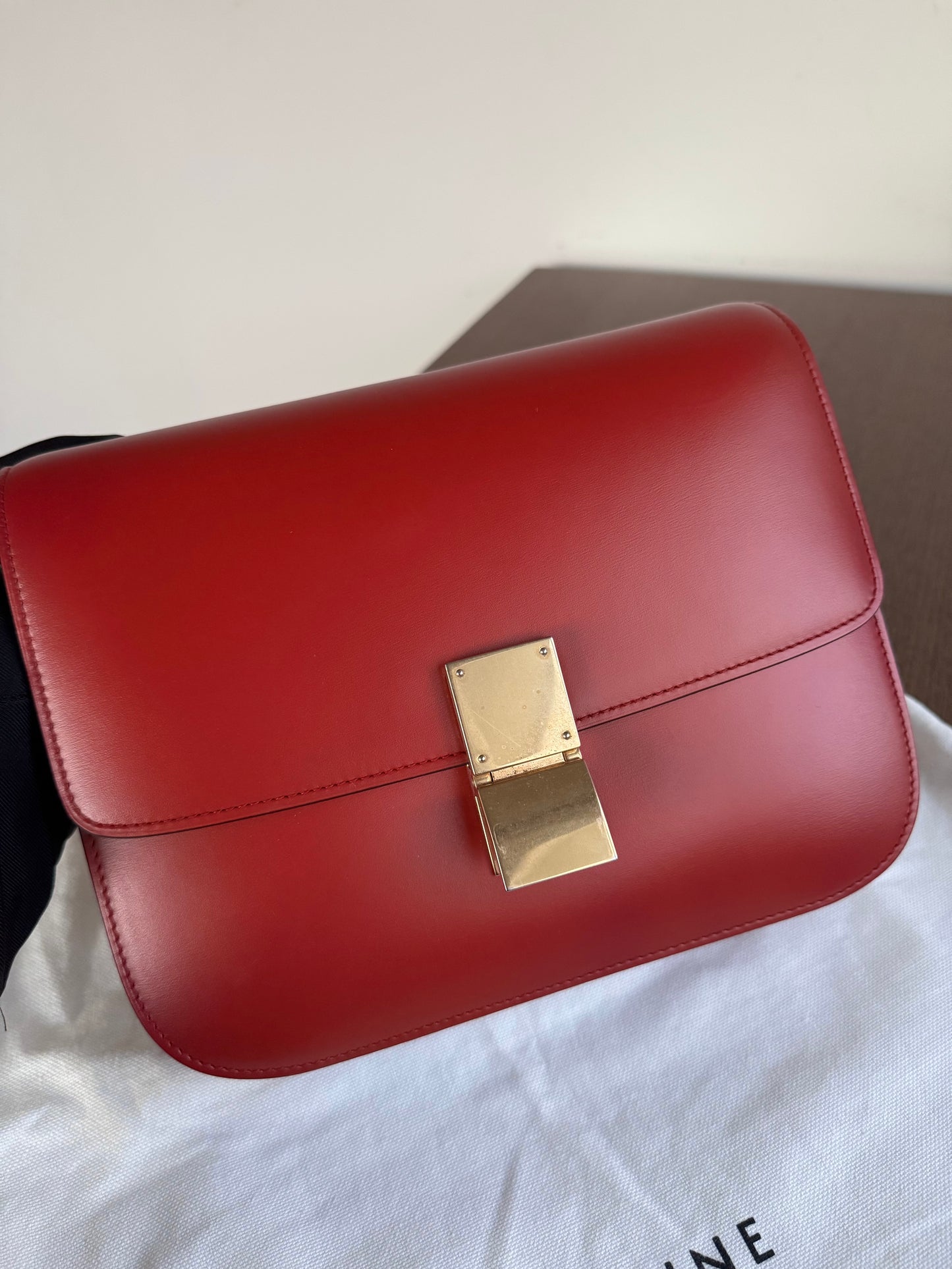 Pre-owned Celine Classic Box Medium Red Leather Bag