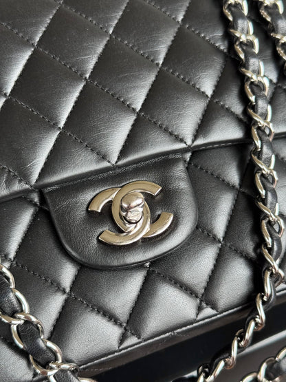 Pre-owned Chanel Timeless Classic Medium Black Lambskin Flap Bag
