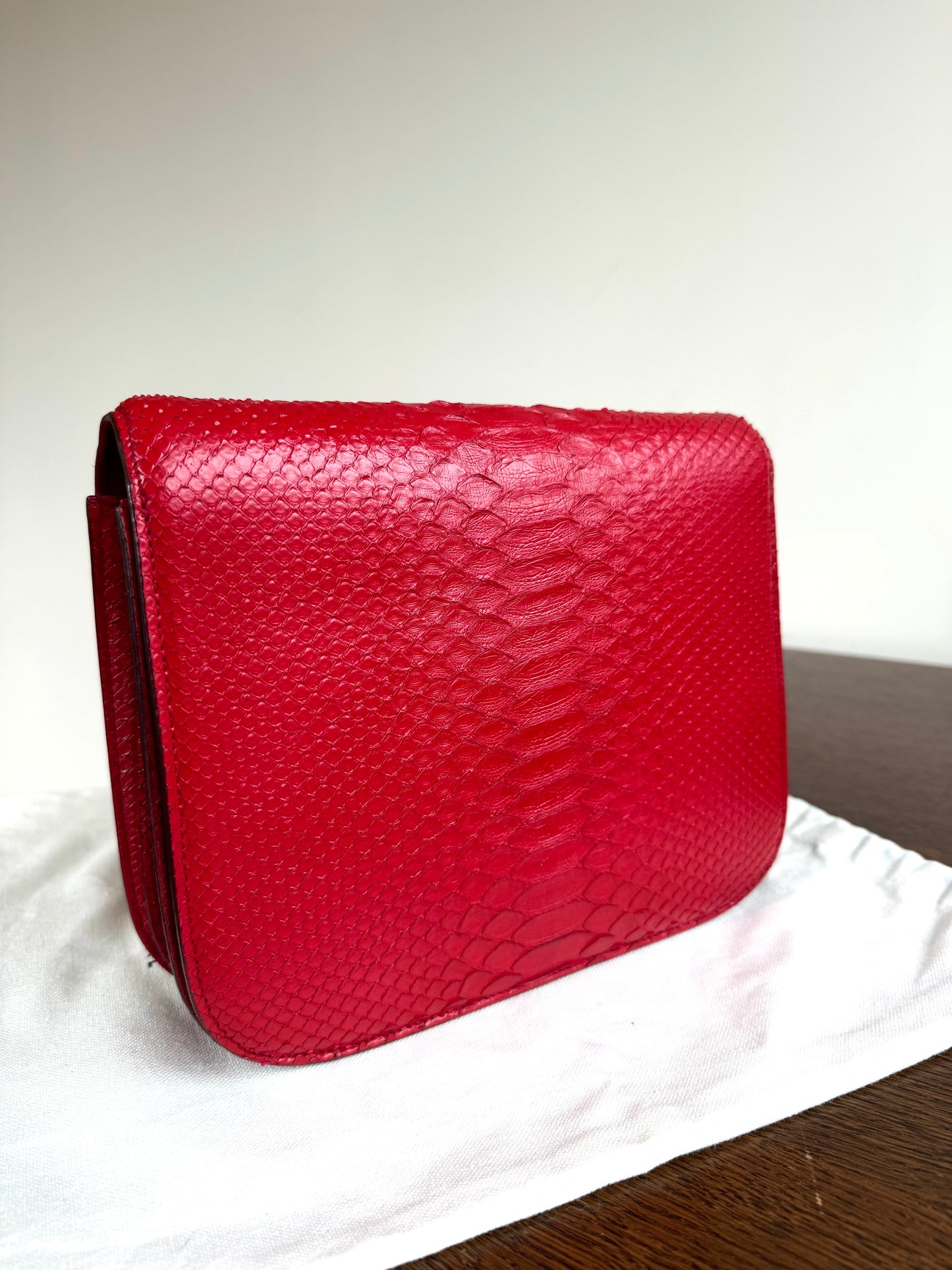 Pre-owned Céline Classic Box Medium Red Python Bag
