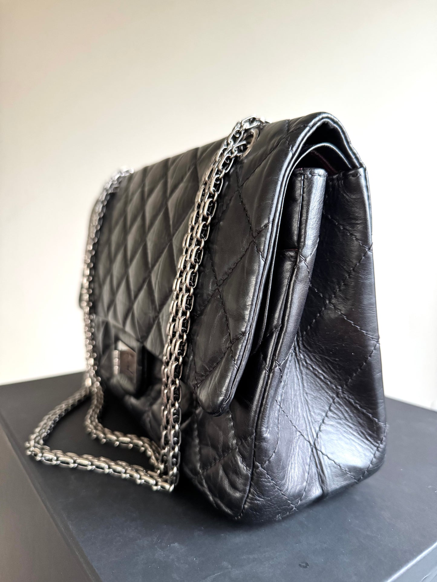Pre-owned Chanel 2.55 Reissue Maxi 227 Black Calfskin Flap Bag