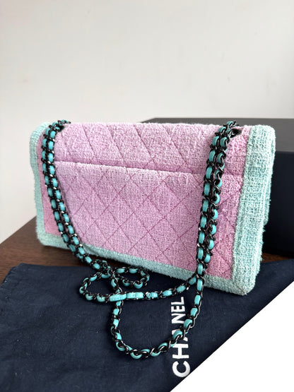Pre-owned Chanel Pink Turquoise Tweed Flap Bag