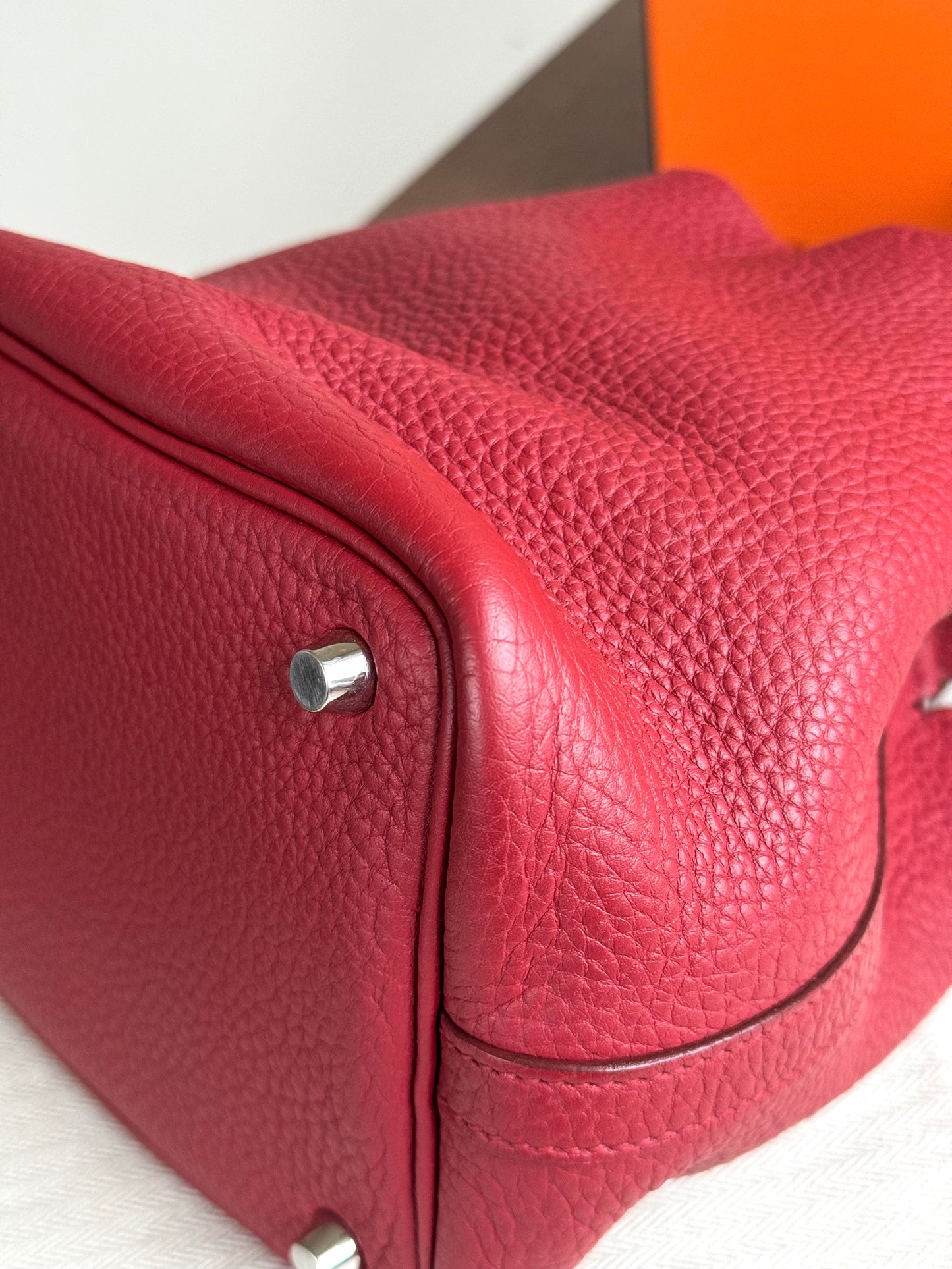 Pre-owned Hermès Picotin 18 Clemence Rouge Grenade Handle Bag
