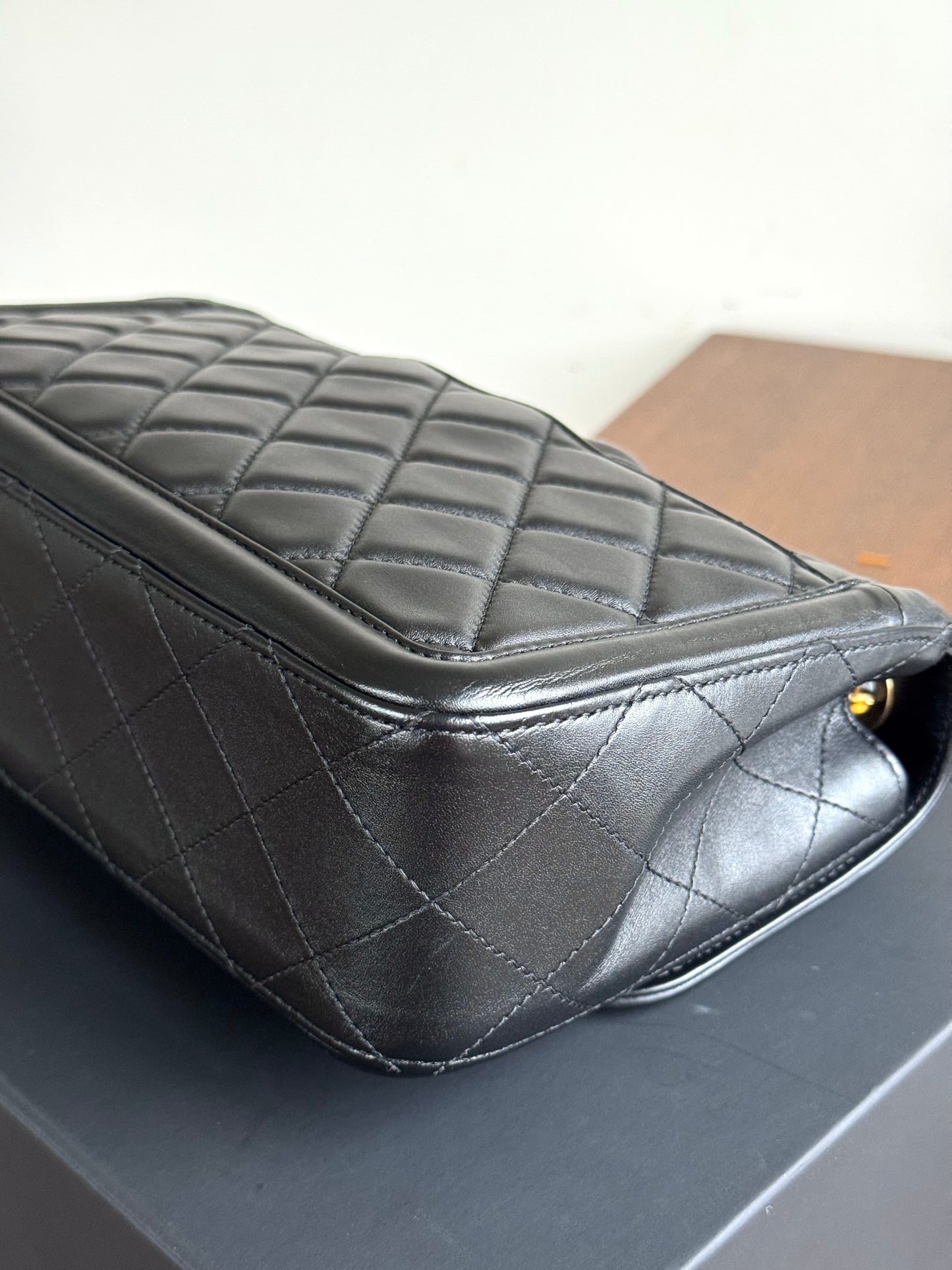 Pre-owned Chanel Elegant CC Medium Black Leather Flap Bag