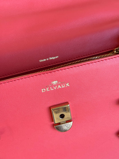 Pre-owned Delvaux Tempête MM Salmon Pink Crocodile Leather Bag