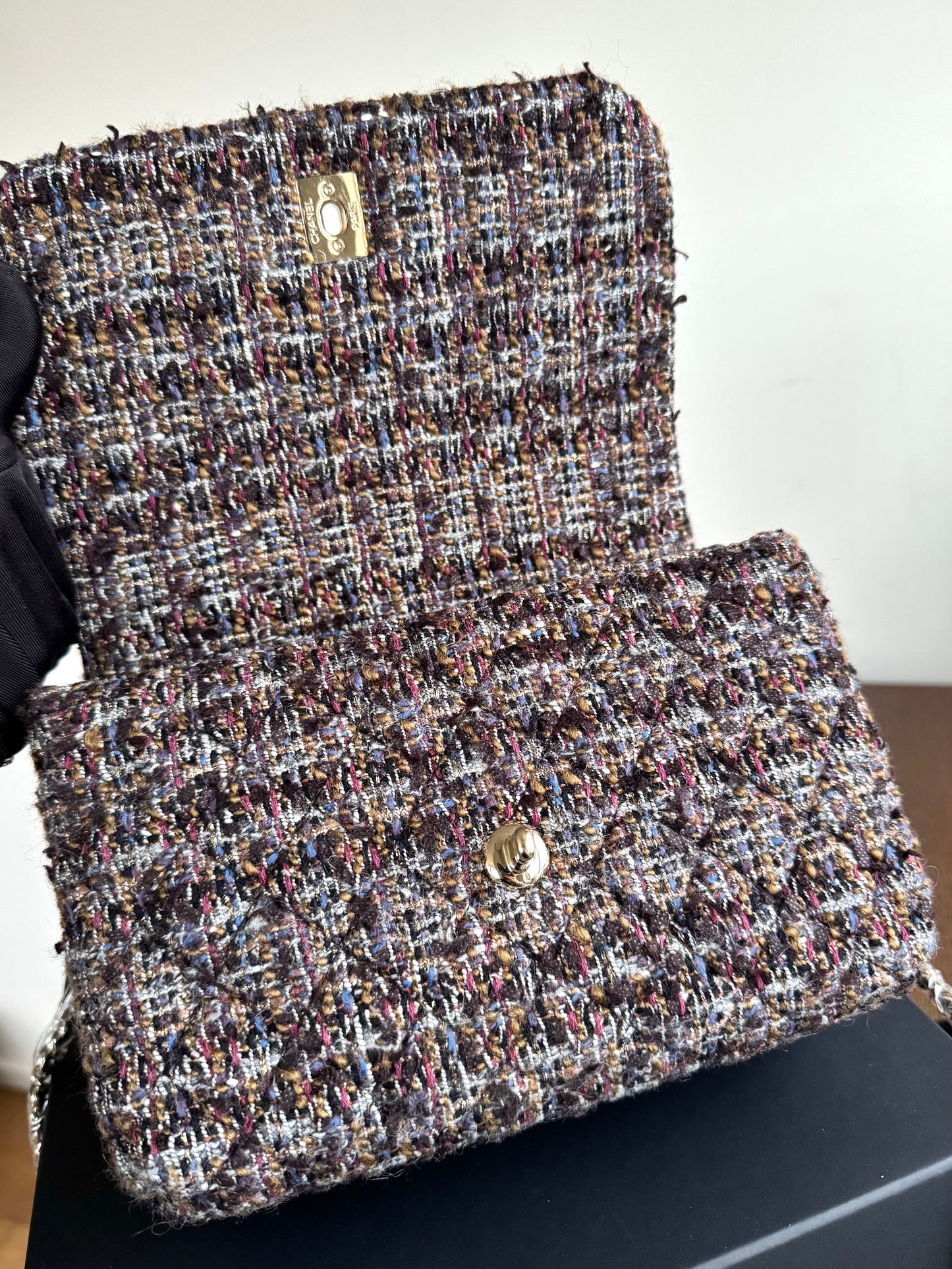 Pre-owned Chanel Knock On Wood Brown Tweed Top Handle Flap Bag