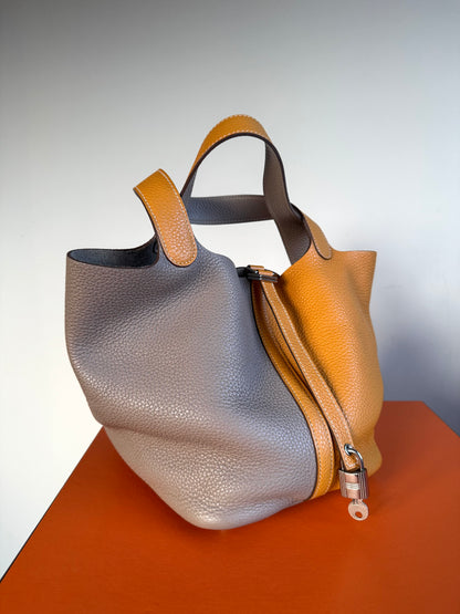 Pre-owned Hermès Picotin 22 Bicolor Clemence Handbag