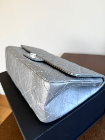 Pre-owned Chanel 2.55 Reissue Maxi 227 Silver Leather Flap Bag