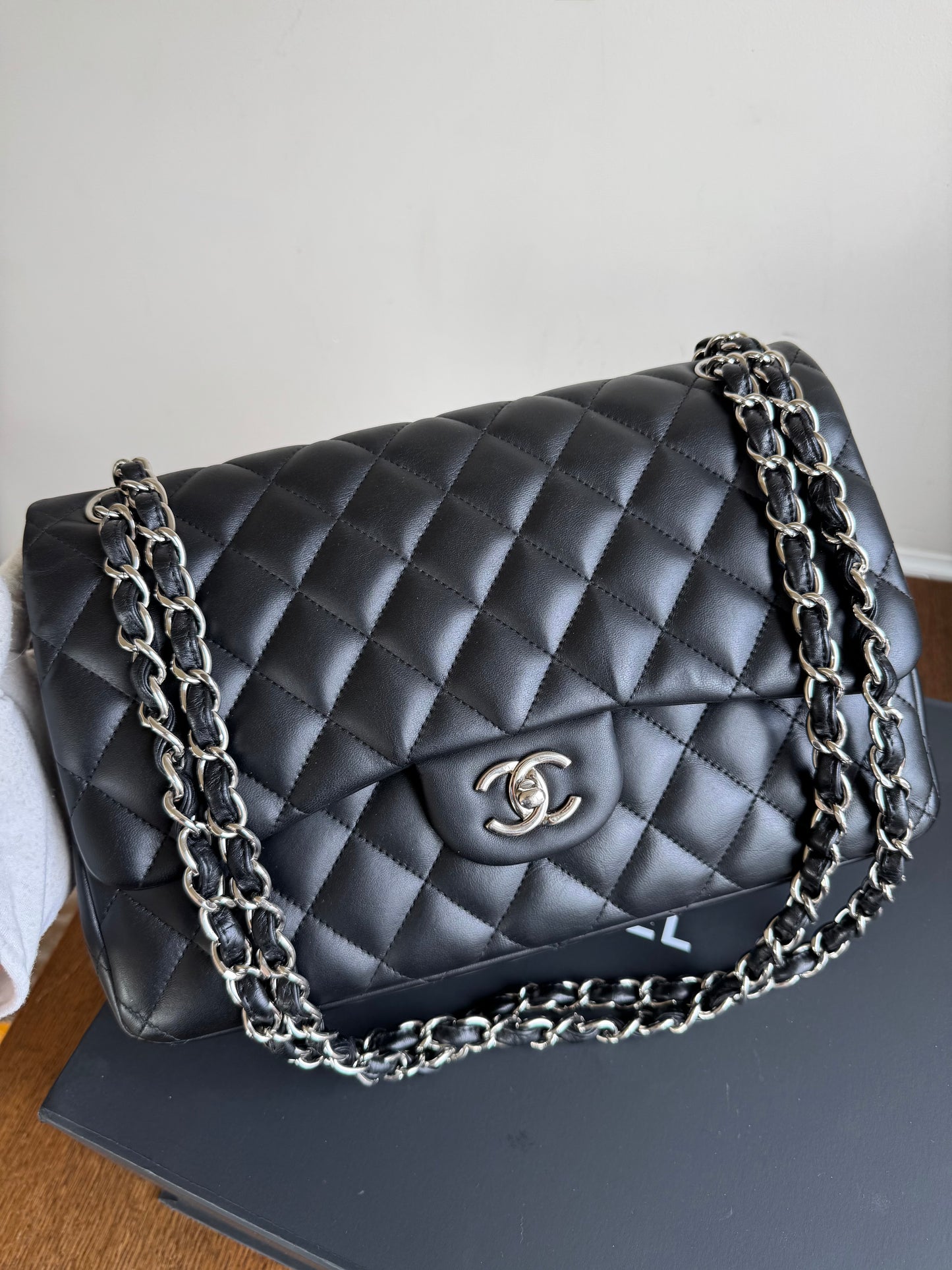 Pre-owned Chanel Timeless Classic Jumbo Black Lambskin Flap Bag