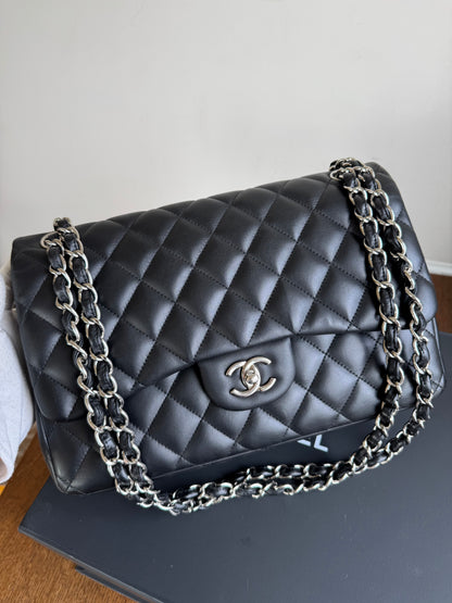 Pre-owned Chanel Timeless Classic Jumbo Black Lambskin Flap Bag
