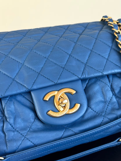 Pre-owned Chanel CC Large Blue Iridescent Calfskin Flap Bag