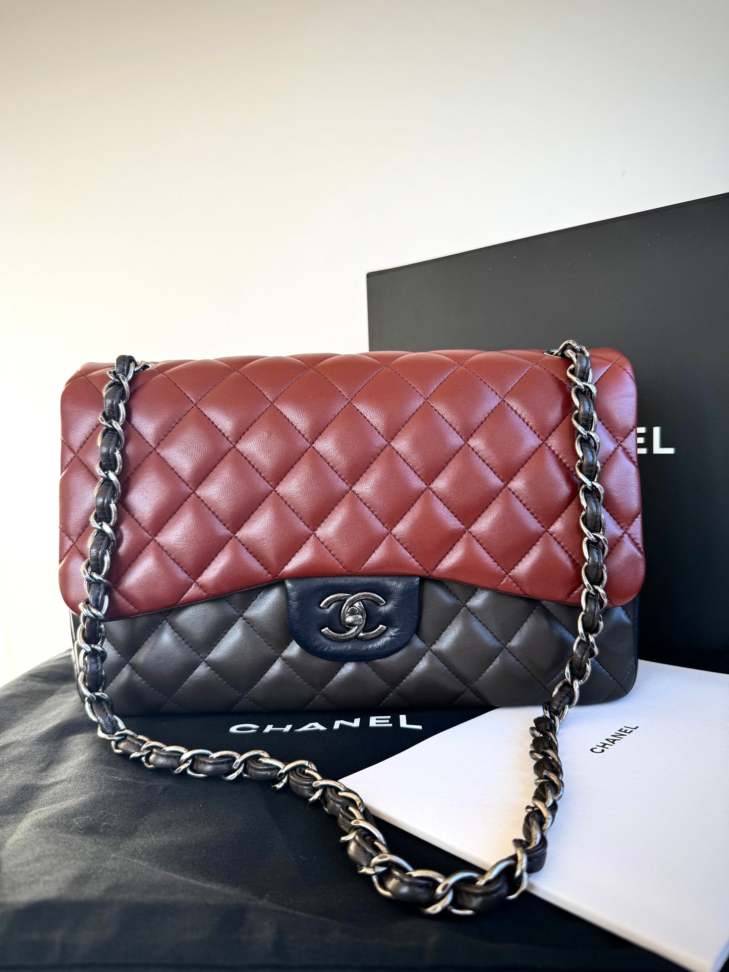 Pre-owned Chanel Timeless Classic Jumbo Tricolor Leather Flap Bag