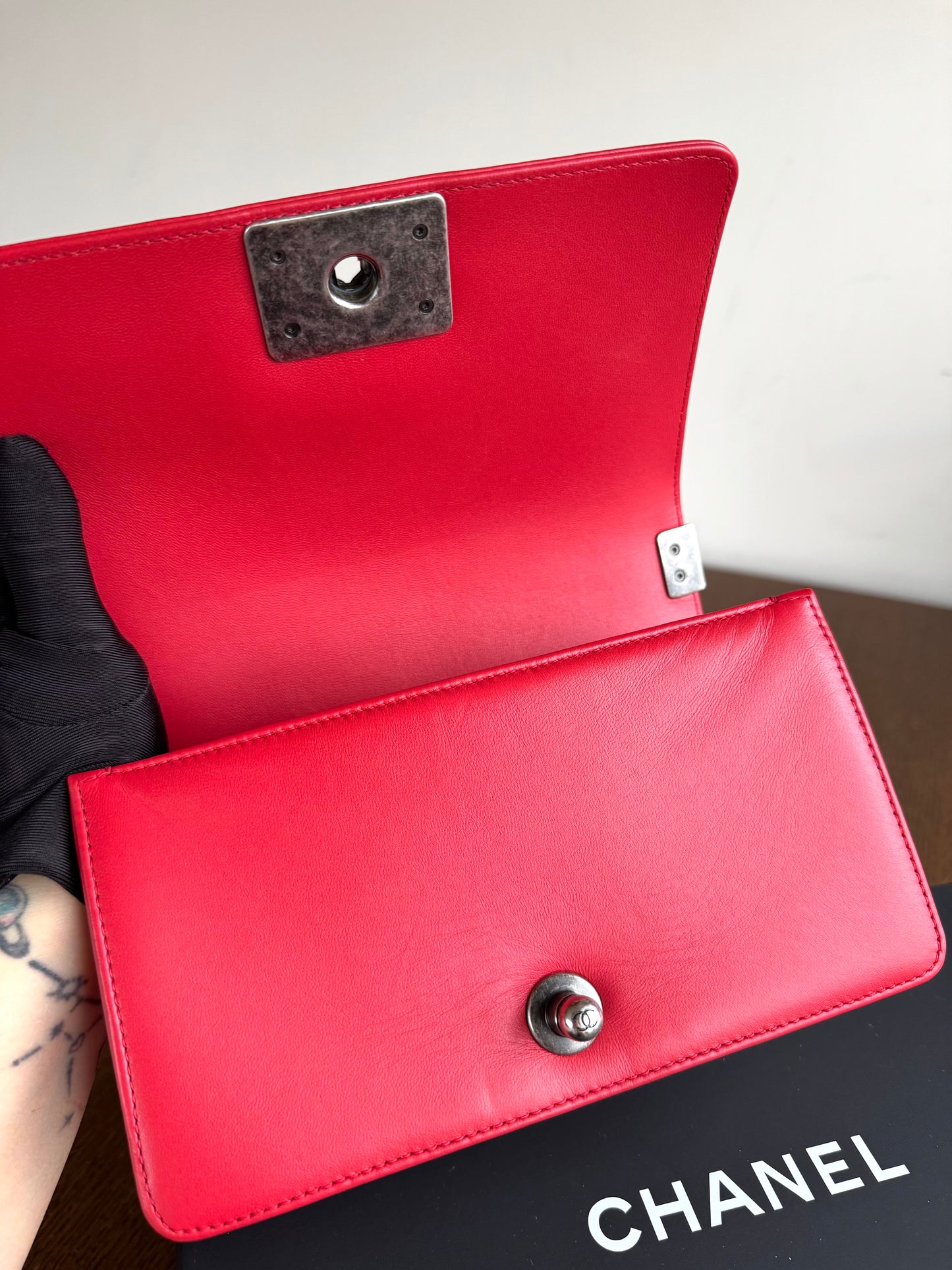 Pre-owned Chanel Boy Small Red Stingray Leather Flap Bag