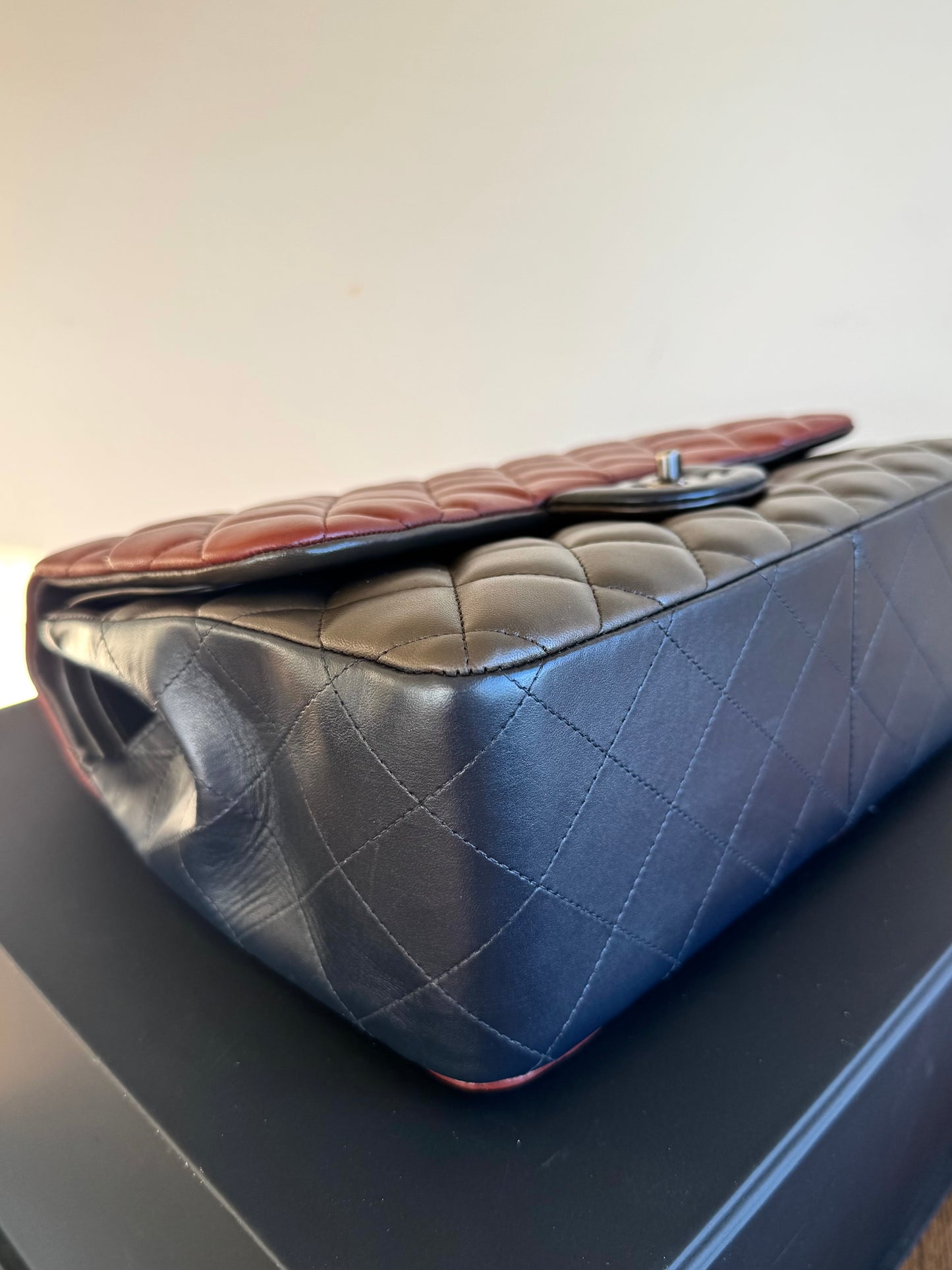 Pre-owned Chanel Timeless Classic Jumbo Tricolor Leather Flap Bag