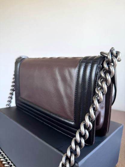 Pre-owned Chanel Boy Medium Brown Black Leather Flap Bag
