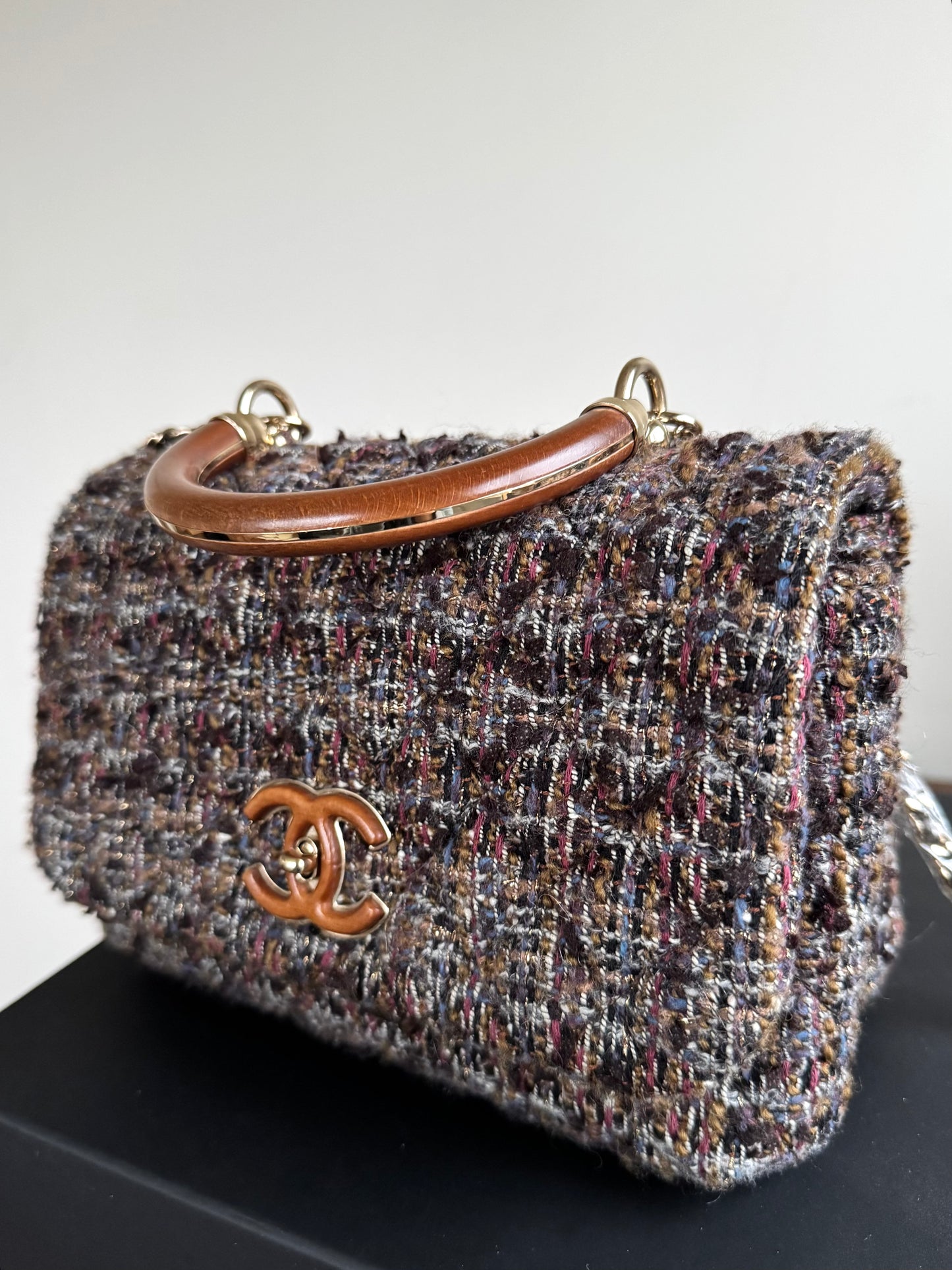 Pre-owned Chanel Knock On Wood Brown Tweed Top Handle Flap Bag