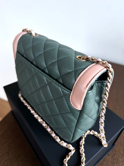 Pre-owned Chanel Diana Mini Bi-color Green Pink Leather Flap Bag