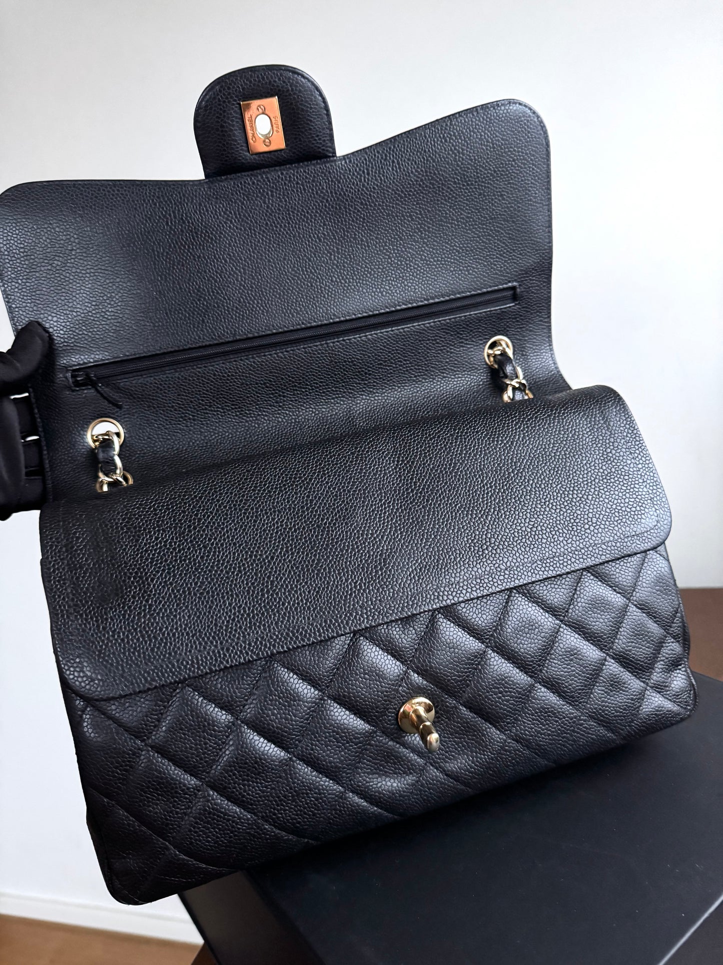 Pre-owned Chanel Timeless Classic Jumbo Black Caviar Flap Bag