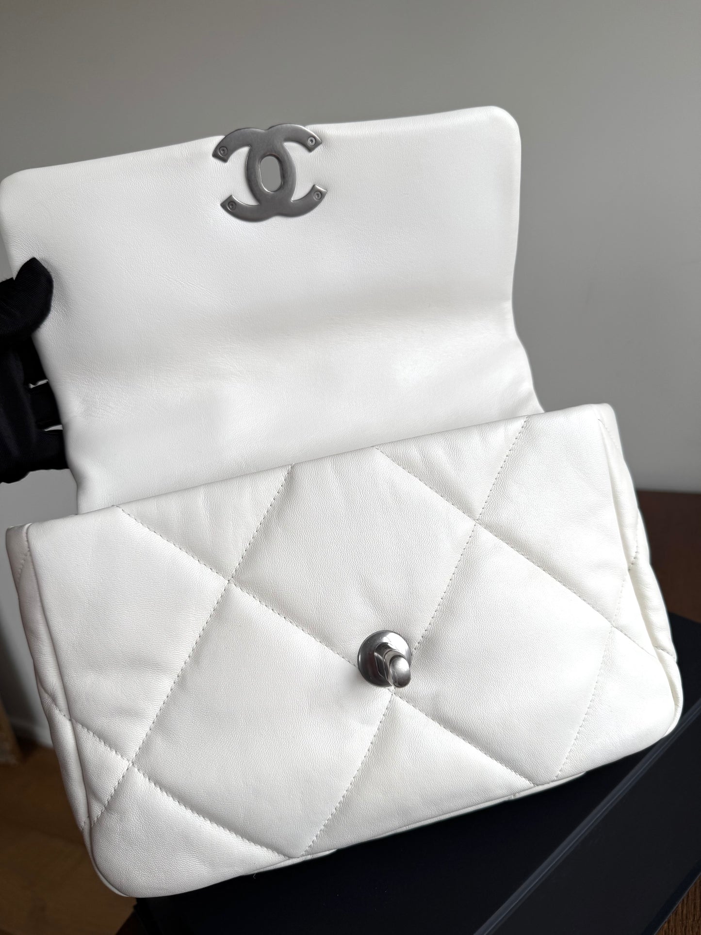 Pre-owned Chanel 19 Small Creamy White Lambskin Flap Bag