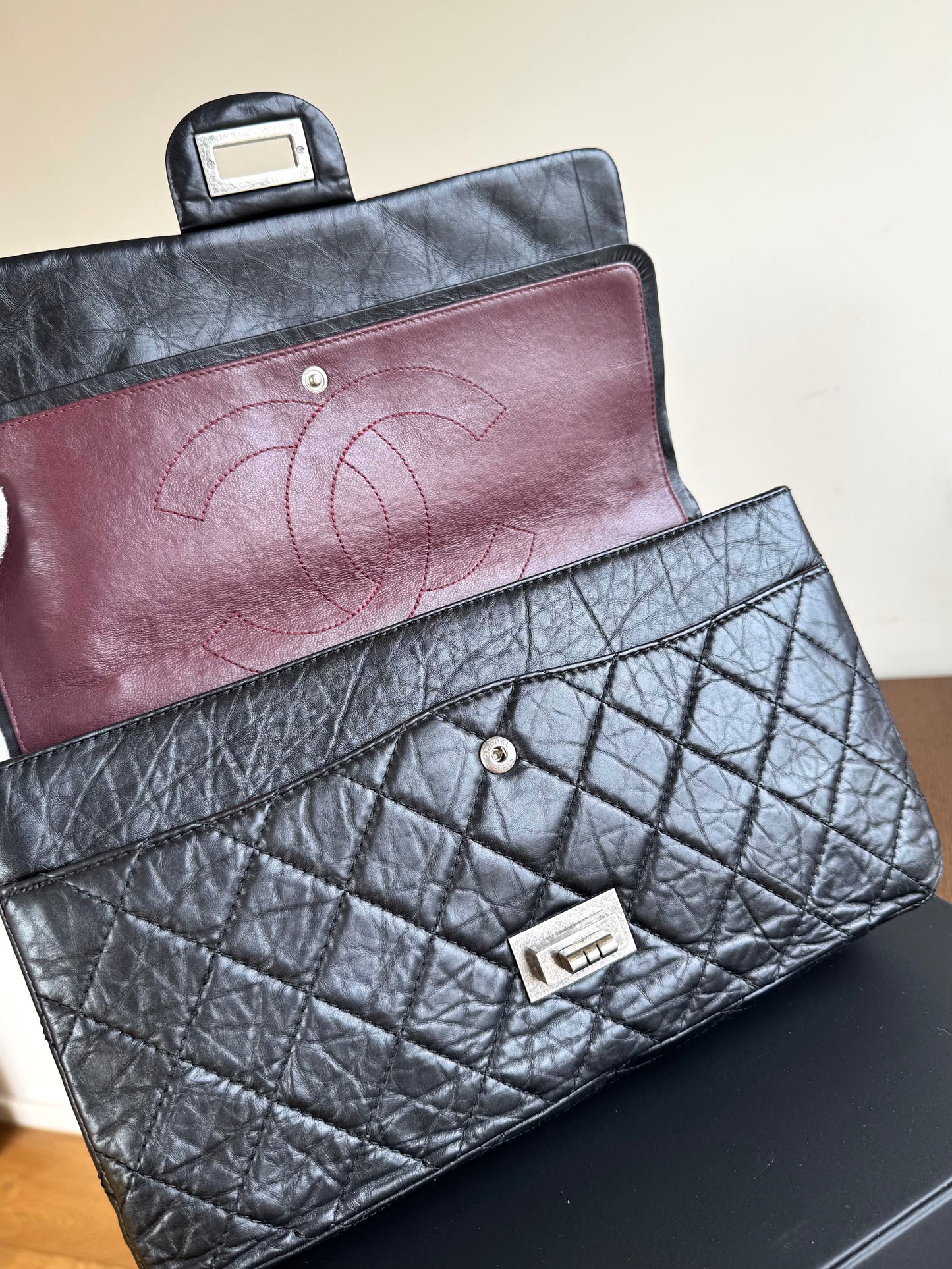 Pre-owned Chanel 2.55 Reissue Maxi 227 Black Calfskin Flap Bag