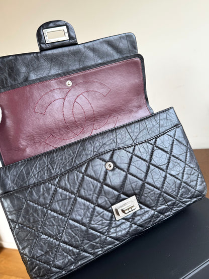 Pre-owned Chanel 2.55 Reissue Maxi 227 Black Calfskin Flap Bag