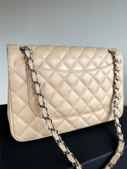Pre-owned Chanel Timeless Classic Jumbo Beige Lambskin Flap Bag
