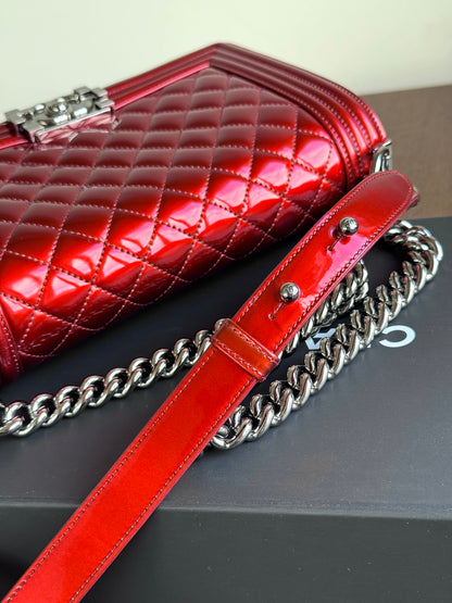 Pre-owned Chanel Boy Medium Metallic Red Patent Leather Bag