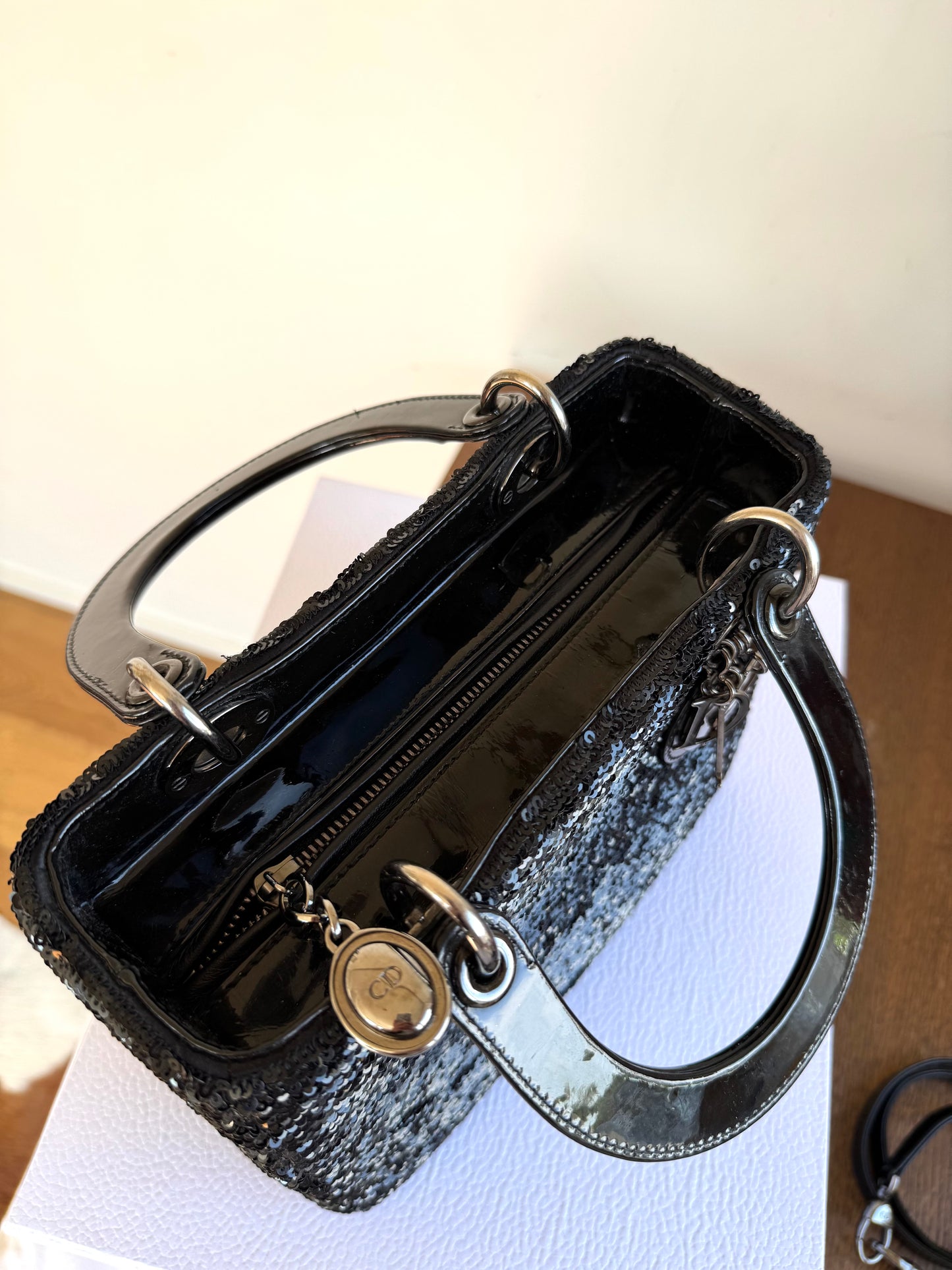 Pre-owned Dior Lady Dior Medium Black Sequin Patent Leather Bag