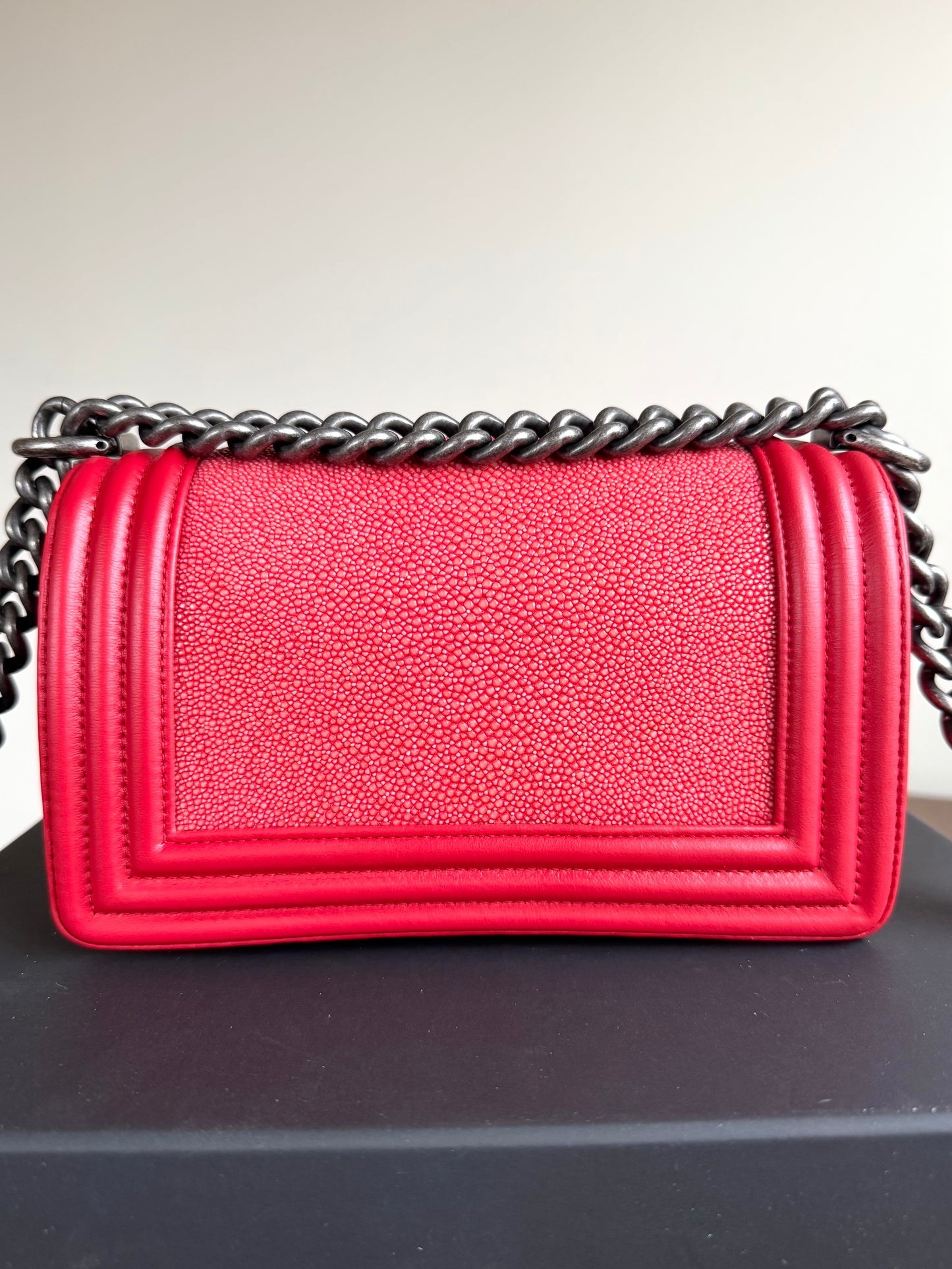 Pre-owned Chanel Boy Small Red Stingray Leather Flap Bag