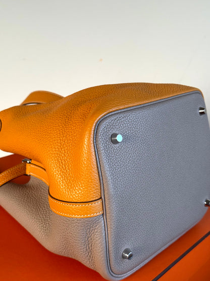 Pre-owned Hermès Picotin 22 Bicolor Clemence Handbag