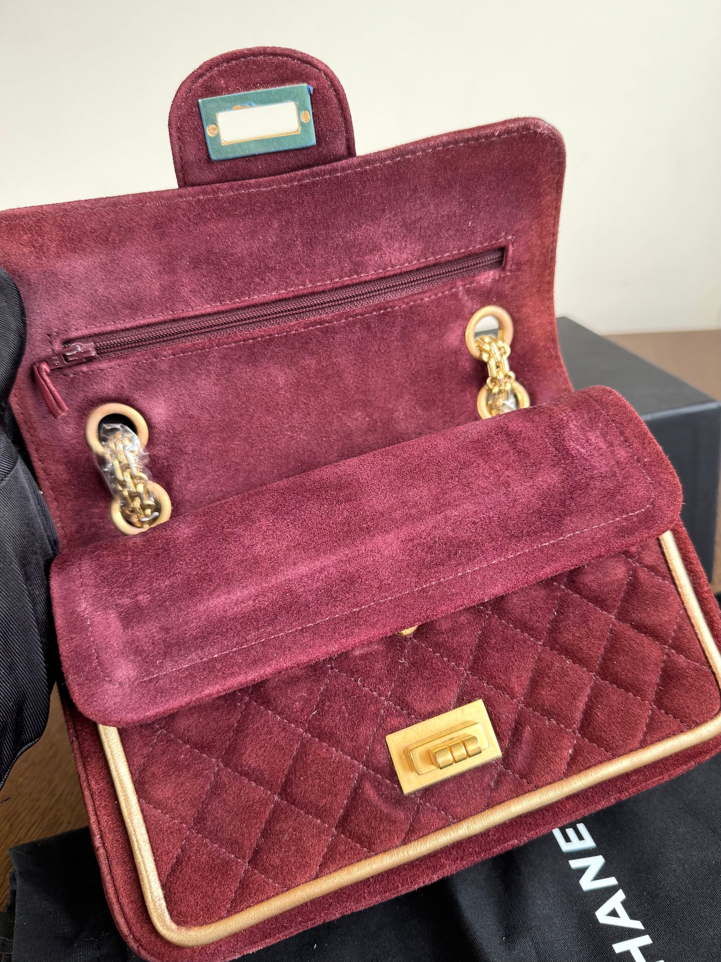 Pre-owned Chanel 2.55 Reissue Small 224 Burgundy Suede Flap Bag