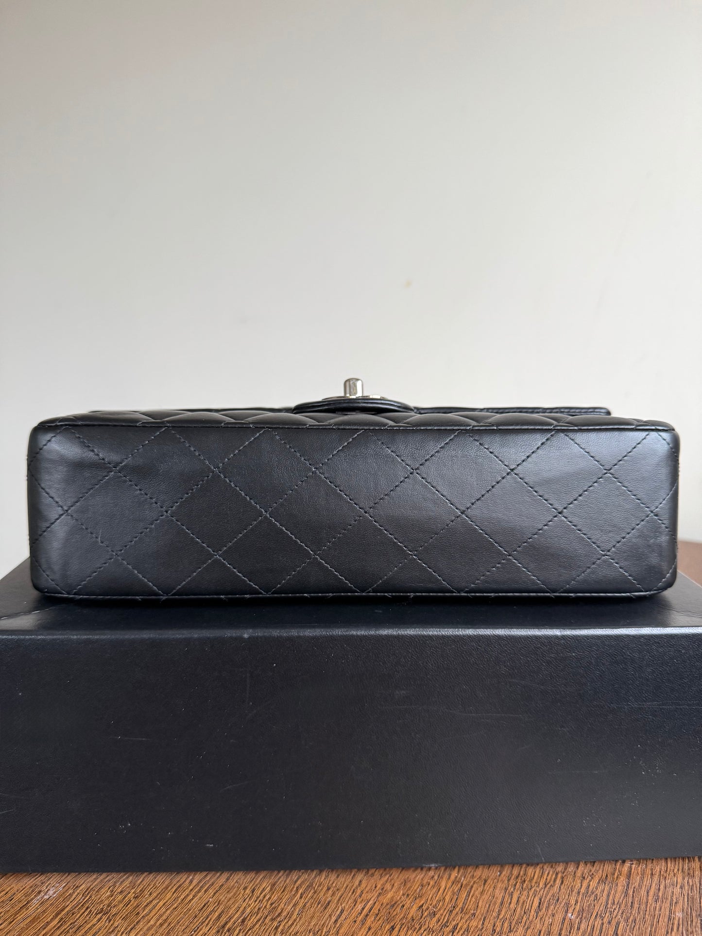 Pre-owned Chanel Timeless Classic Medium Black Lambskin Flap Bag