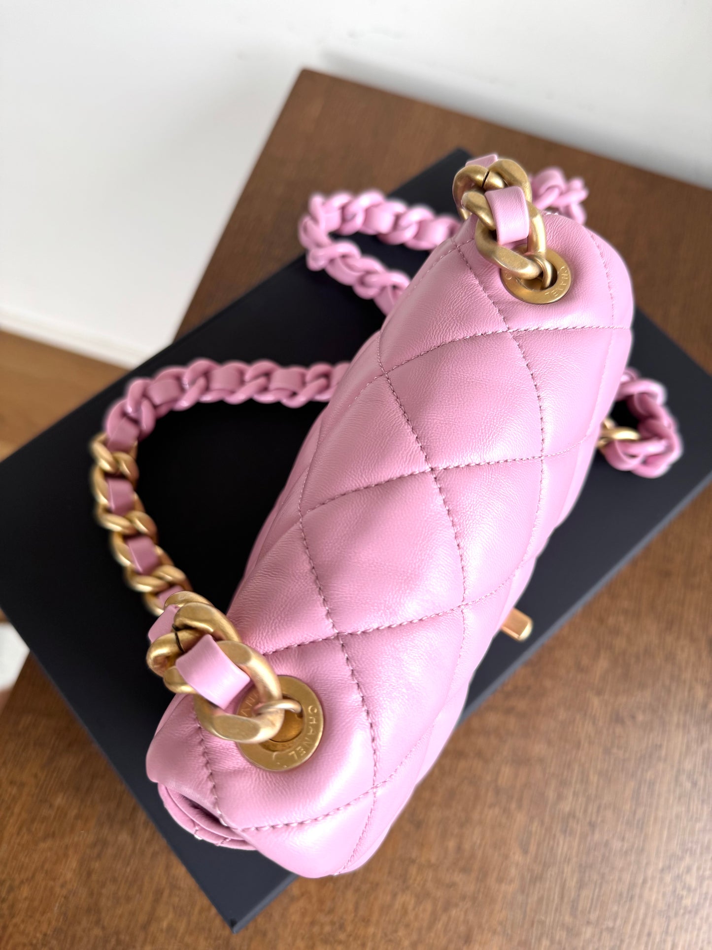 Pre-owned Chanel Matelasse Mini Pink Lambskin Lacquered Chain Flap Bag