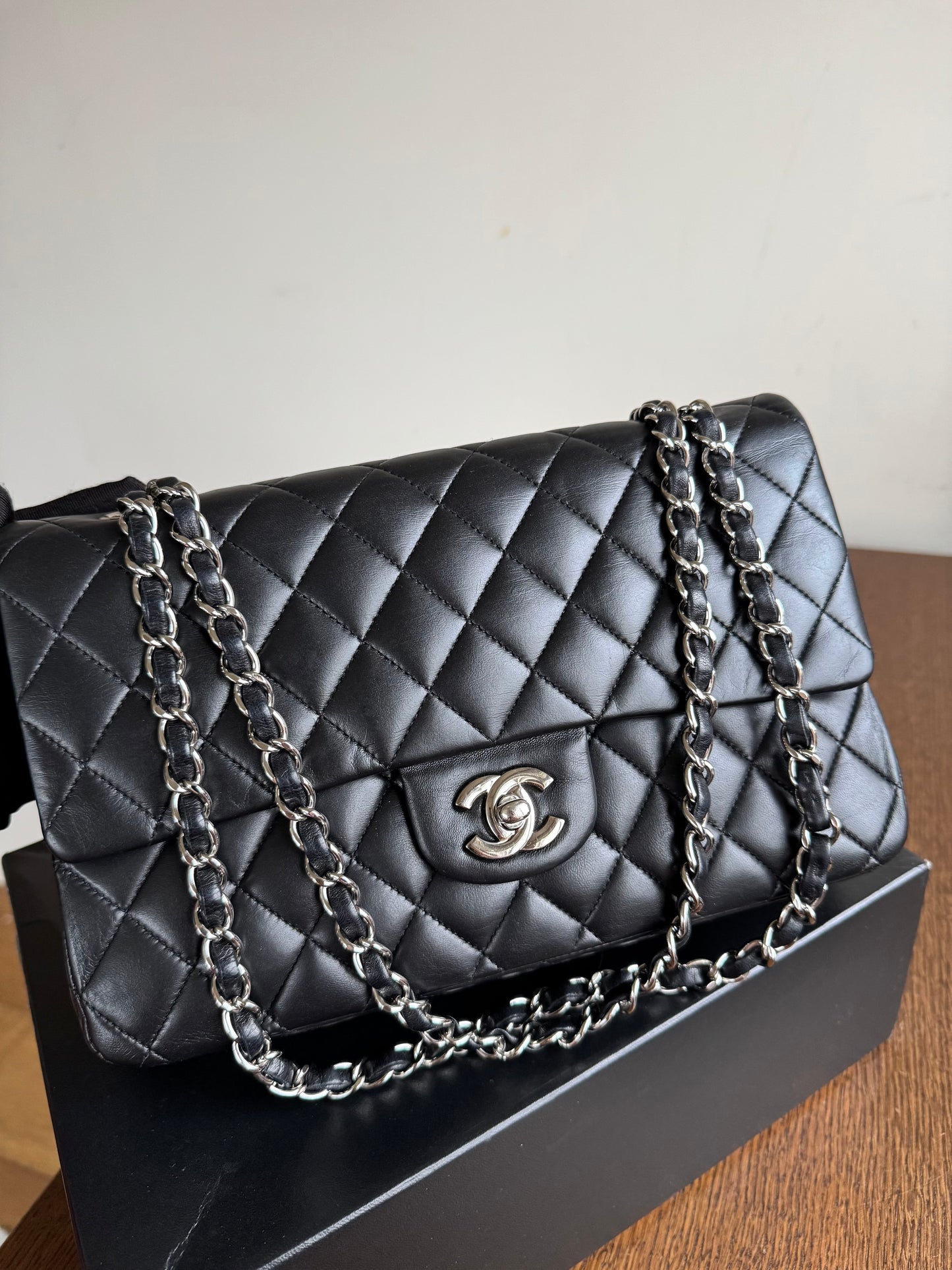 Pre-owned Chanel Timeless Classic Medium Black Lambskin Flap Bag