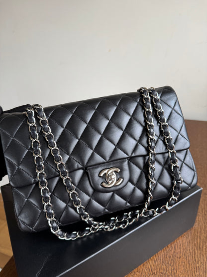 Pre-owned Chanel Timeless Classic Medium Black Lambskin Flap Bag