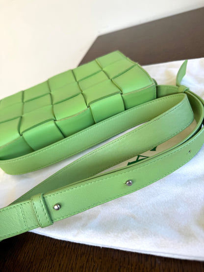 Pre-owned Bottega Veneta Cassette Green Lambskin Flap Bag