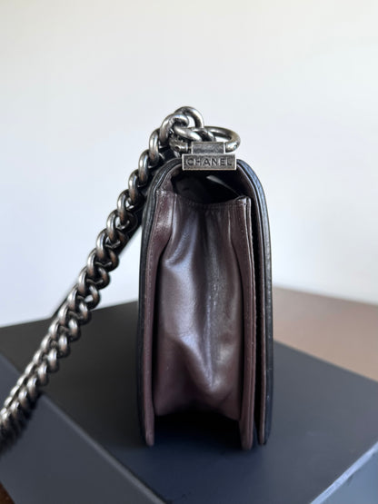 Pre-owned Chanel Boy Medium Brown Black Leather Flap Bag