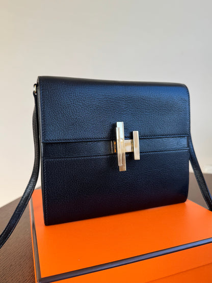 Pre-owned Hermès Cinhetic To Go Black Chèvre Mysore Bag
