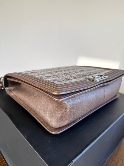 Pre-owned Chanel Boy Maxi Brown Tweed Leather Flap Bag