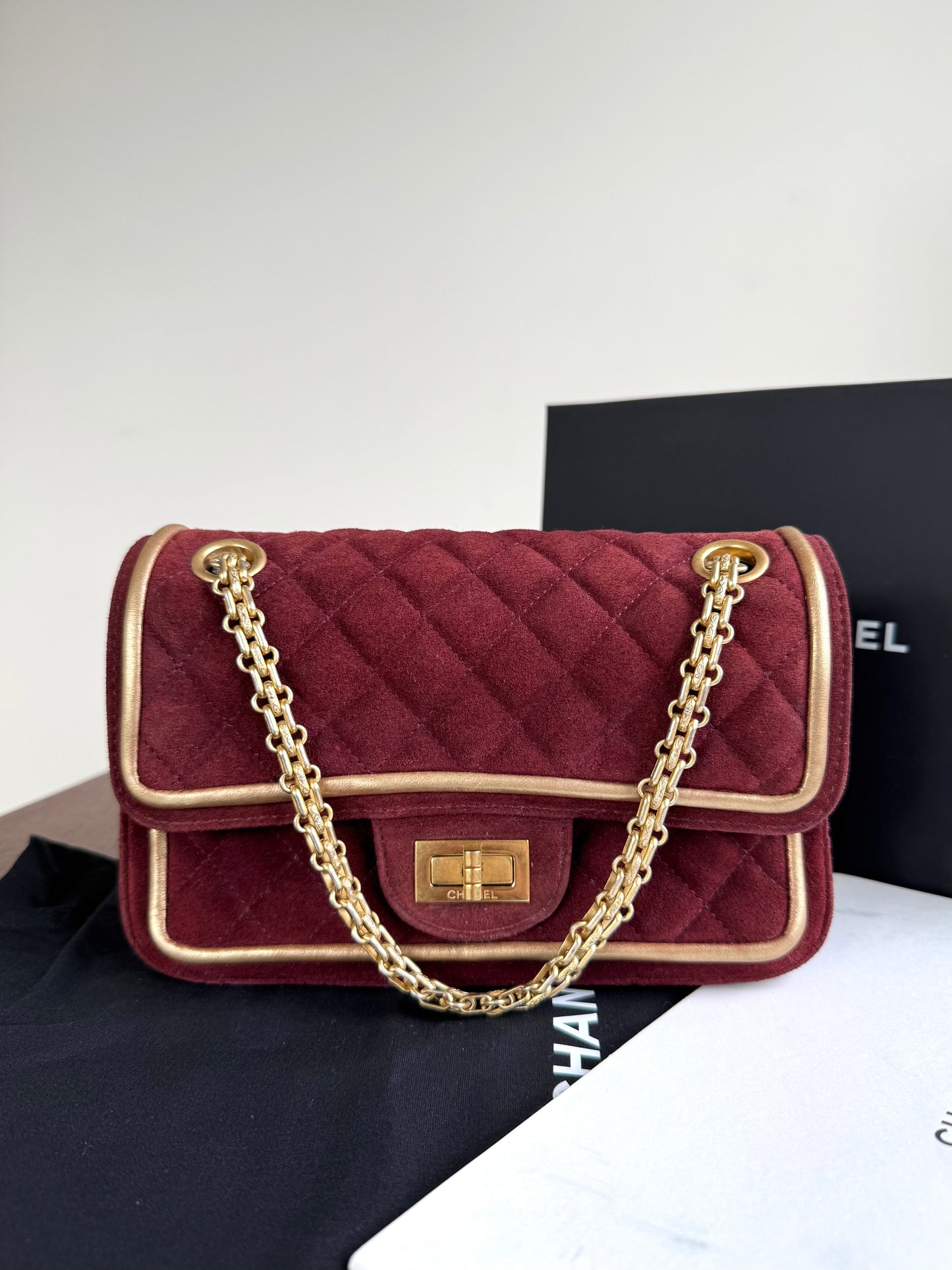 Pre-owned Chanel 2.55 Reissue Small 224 Burgundy Suede Flap Bag