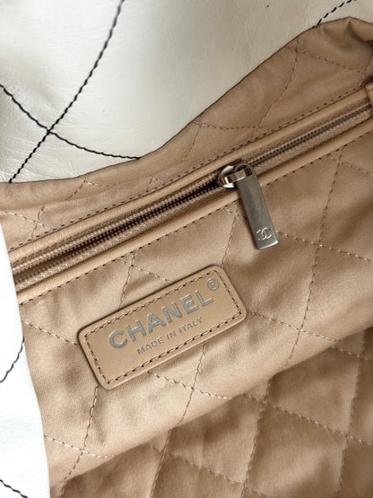 Pre-owned Chanel 22 Large White Leather Tote Bag