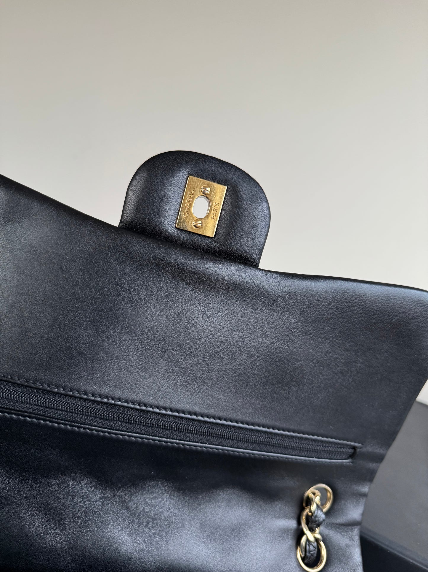 Pre-owned Chanel Timeless Classic Jumbo Black Lambskin Flap Bag