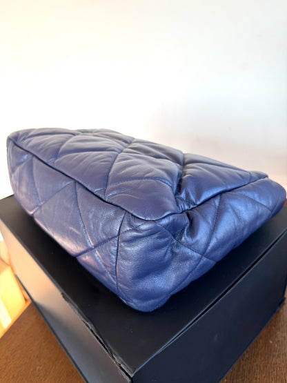 Pre-owned Chanel 19 Maxi Navy Lambskin Flap Bag