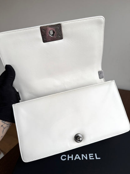 Pre-owned Chanel Boy Medium Off White Python Chain Around Flap Bag